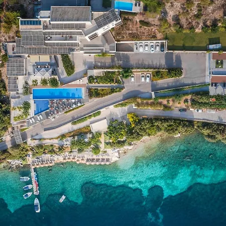San Nicolas 4* ميكروس جيالوس